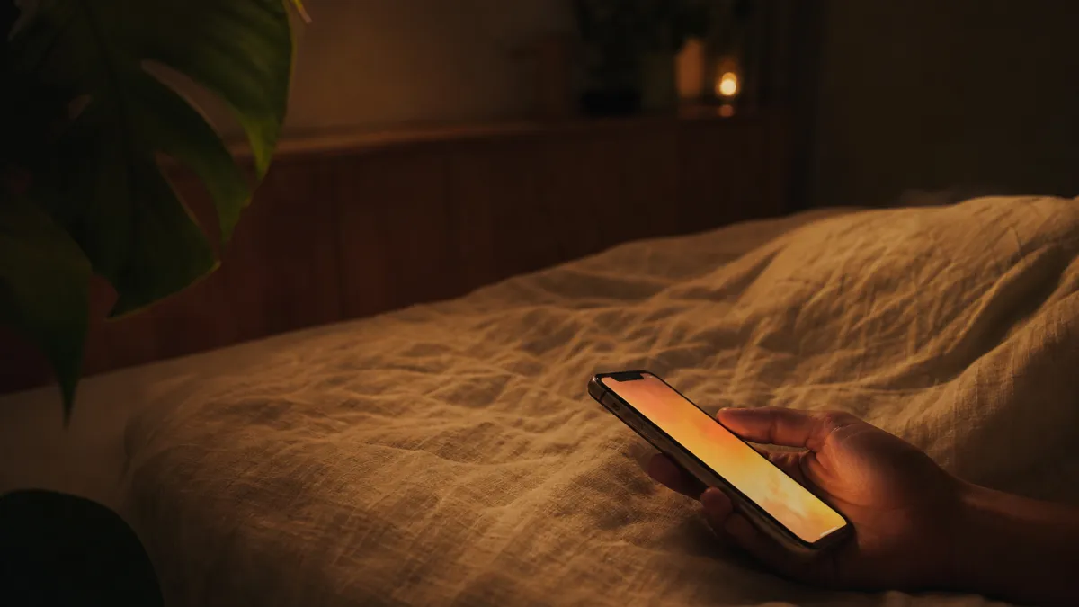 Night Shift iPhone : filtrer la lumière bleue pour dormir